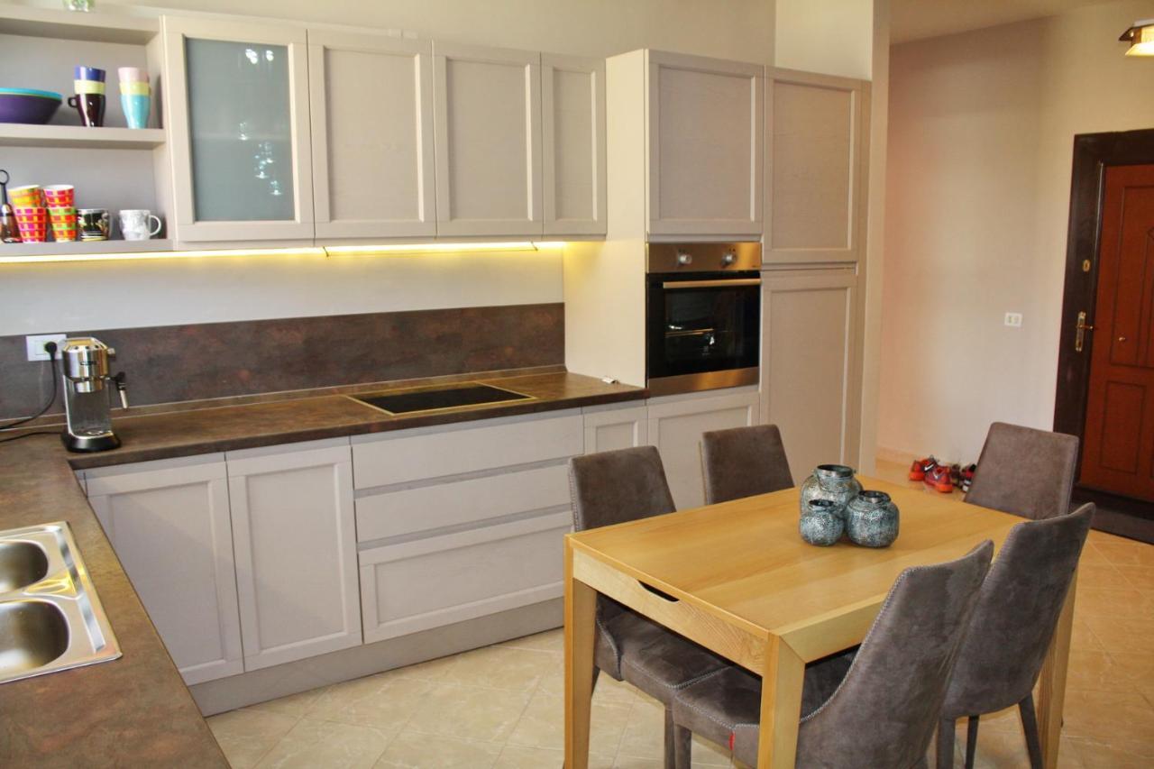 Vlorë Adriatic Getaway Apartments & Penthouse מראה חיצוני תמונה